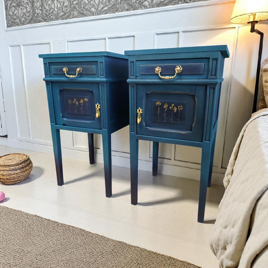 Midnight Blossom Nachtkastjes